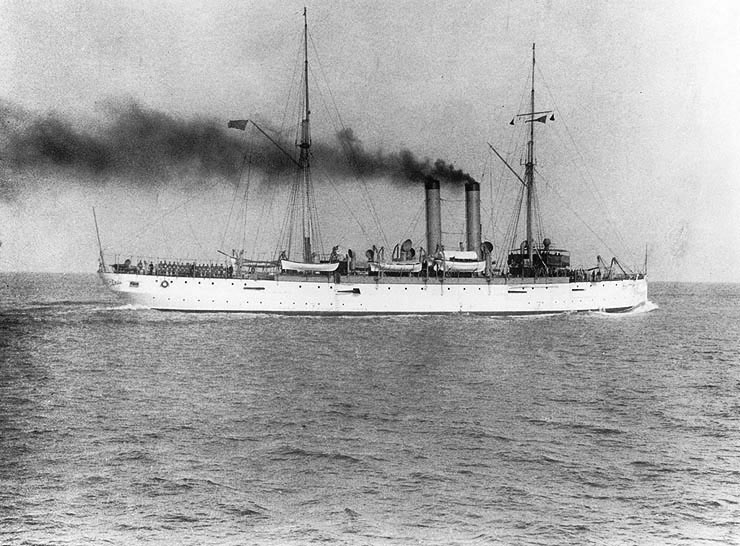 El USS Denver, que el 1ero de Mayo de 1924 desembarcó marines para mediar en el conflicto civil de Honduras.