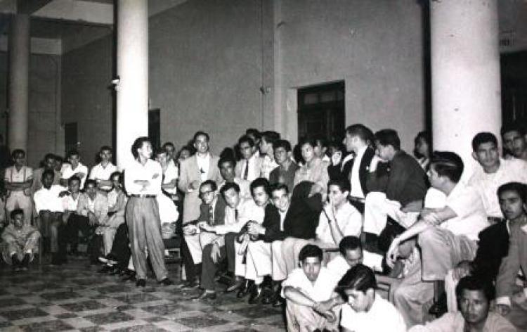 Huelga de estudiantes en 1957. 