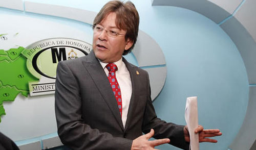 Fiscal contra la corrupción Henry Salgado. Foto Radio América.