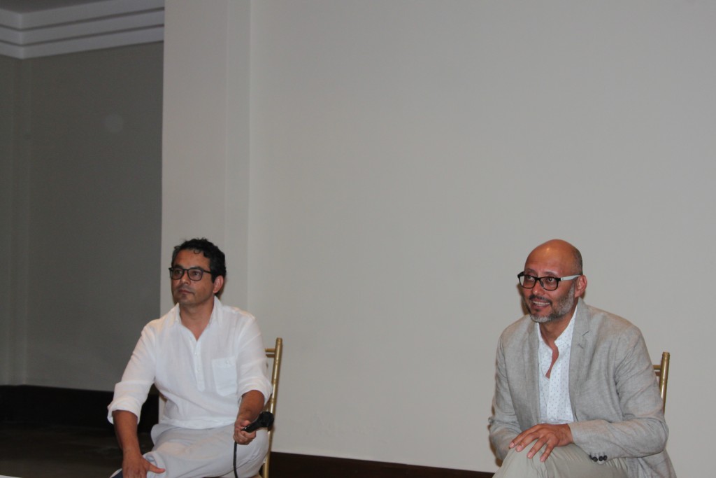 Mario Ramos y Juan Carlos Mendoza en la presentación del documental Brigade. Foto periodico infoinsular 