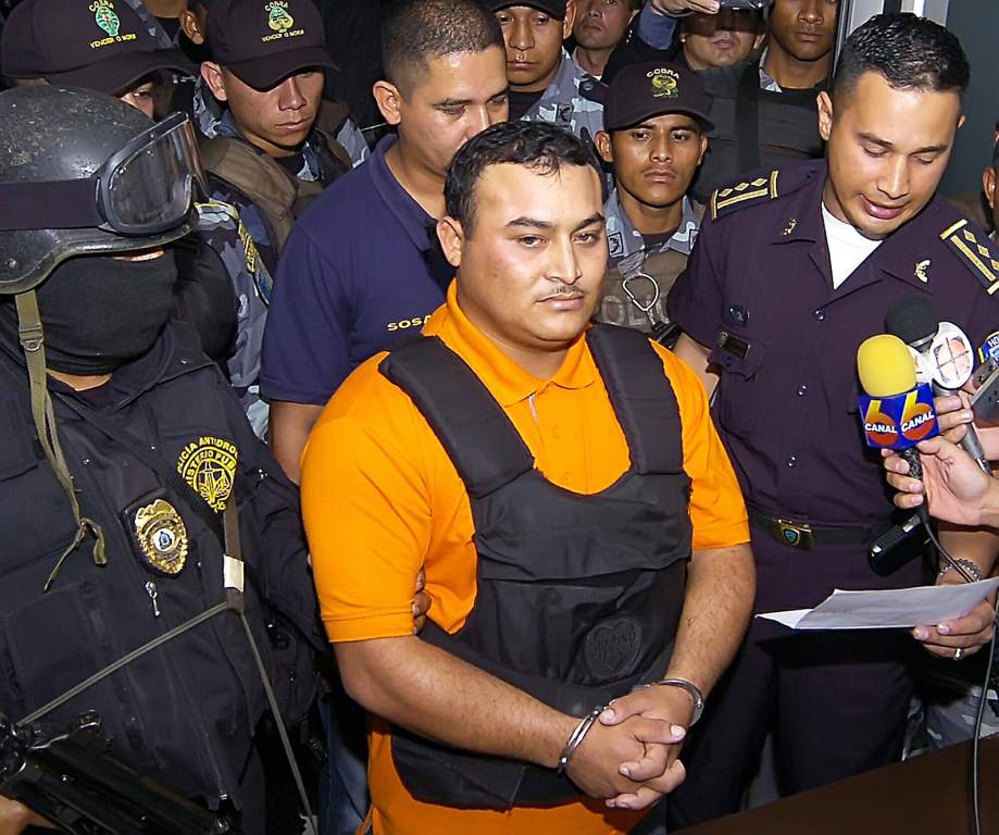 Alex Montes Bonadilla al momento de ser liberado en la Penitenciaría Nacional de Támara.