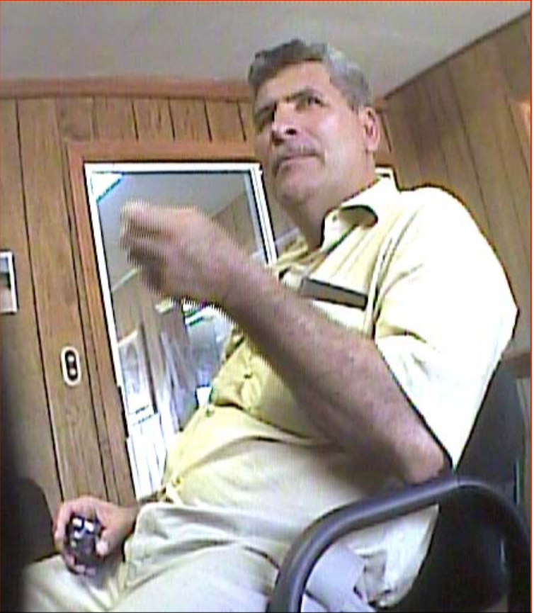 Guillermo Noriega, foto tomada en secreto por agentes encubiertos de la Agencia de Investigación Ambiental de Estados Unidos.