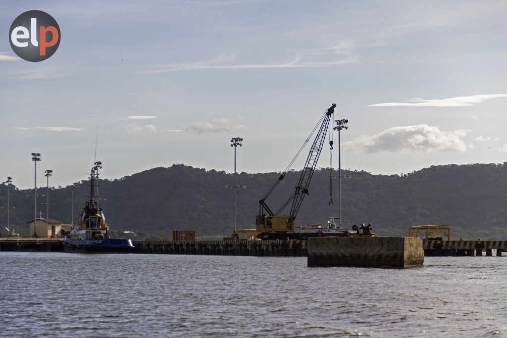 El Puerto de Henecán, en San Lorenzo, departamento de Valle, es uno de los puertos de Honduras. Su posición es estratégica para la exportación de óxido ferroso. Fotografía: Nincy Perdomo. 