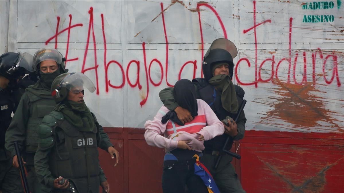 https://elpulso.hn/wp-content/uploads/2019/01/protestas-venezuela-1502211523373.jpg